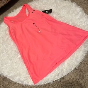 Pink tank
